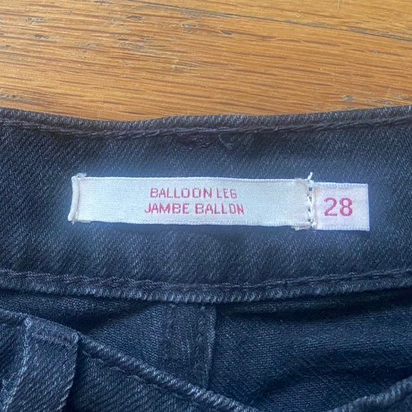 Levi's Balloon Leg High-Waisted Jeans - Picture 7 of 8